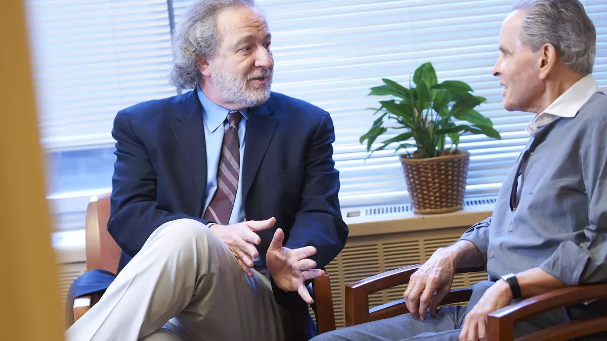 На фото: Вильям Брайтбарт (William S. Breitbart)