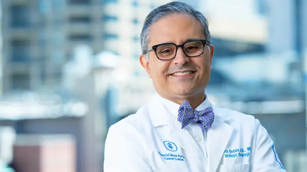 Dr. Ehdaie is in an MSK research lab. 